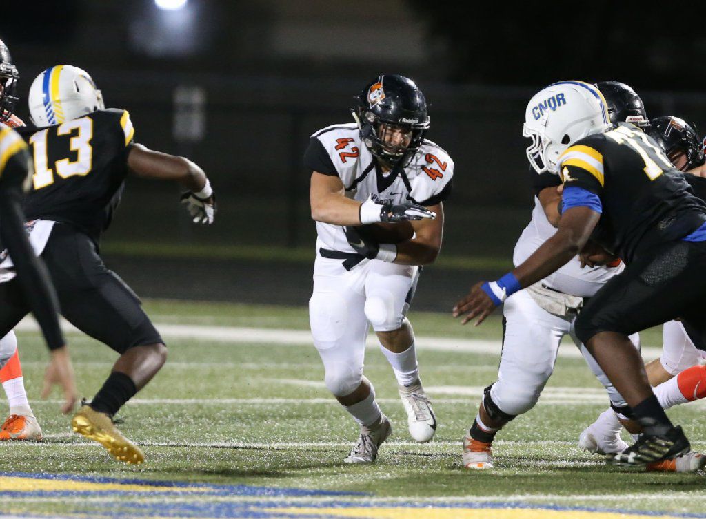 Defensive line: Sperry junior Walker Niver